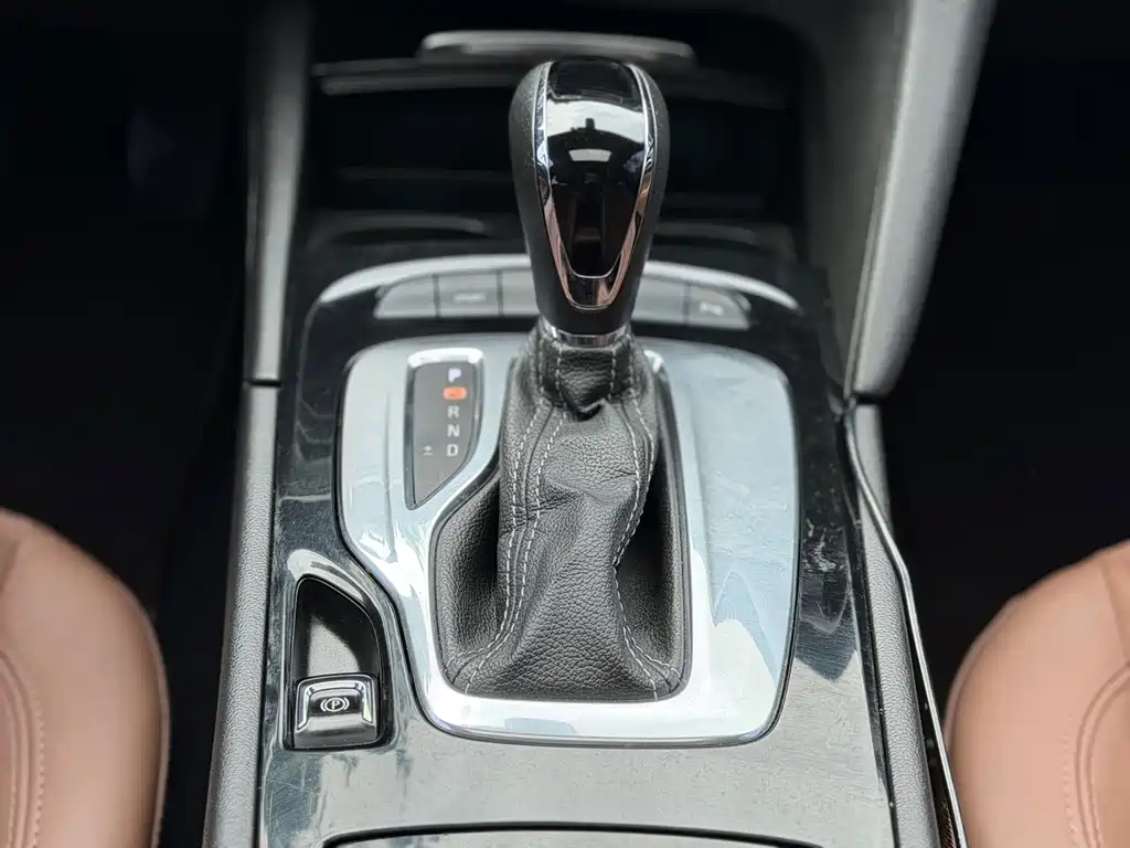 Buick Regal — миниатюра 10