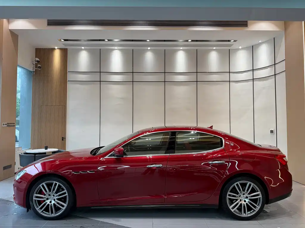 Maserati Ghibli — миниатюра 4