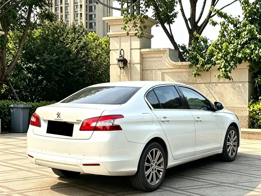 Peugeot 408 2014 1.8L AT Luxury