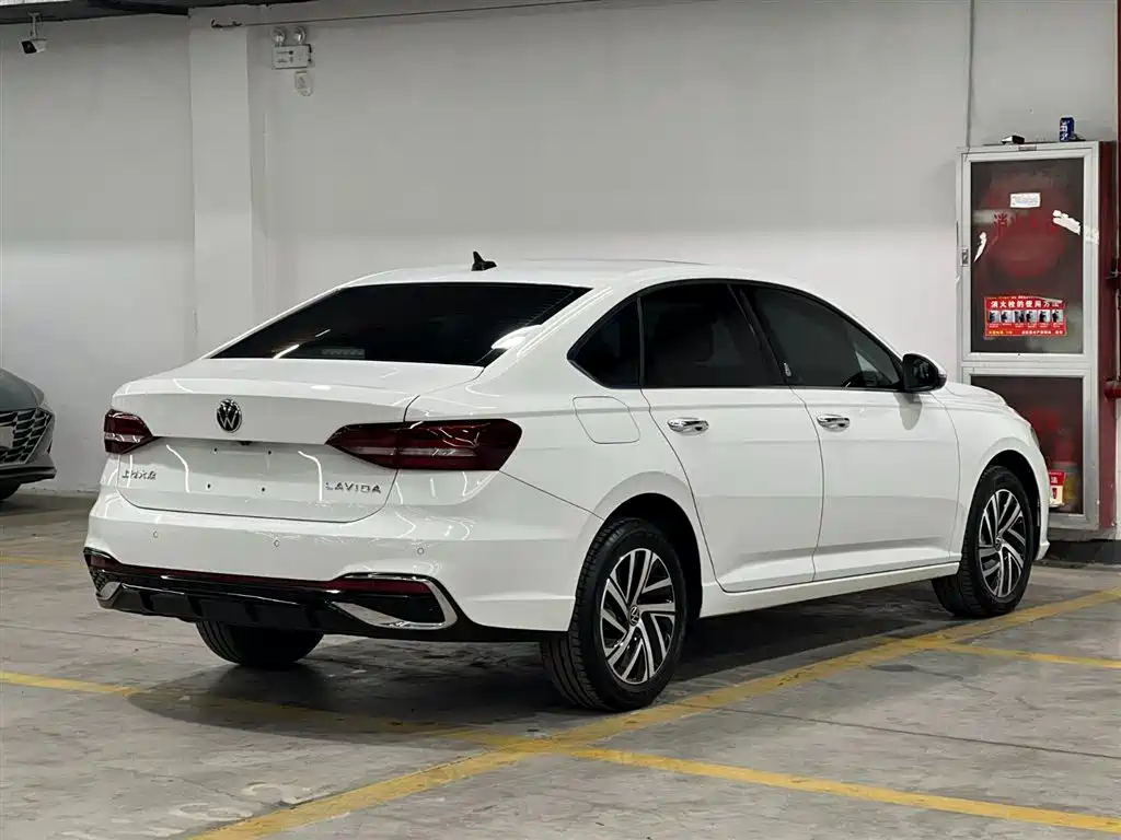 VOLKSWAGEN LAVIDA
