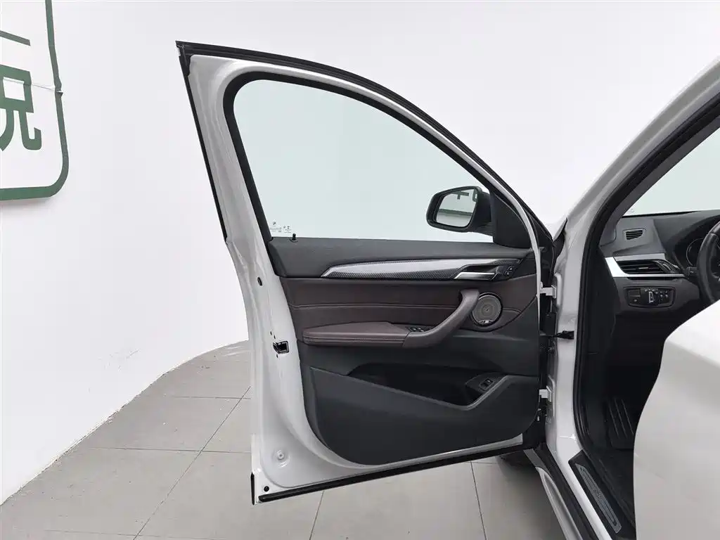 BMW X1 2020 sDrive20Li Premium