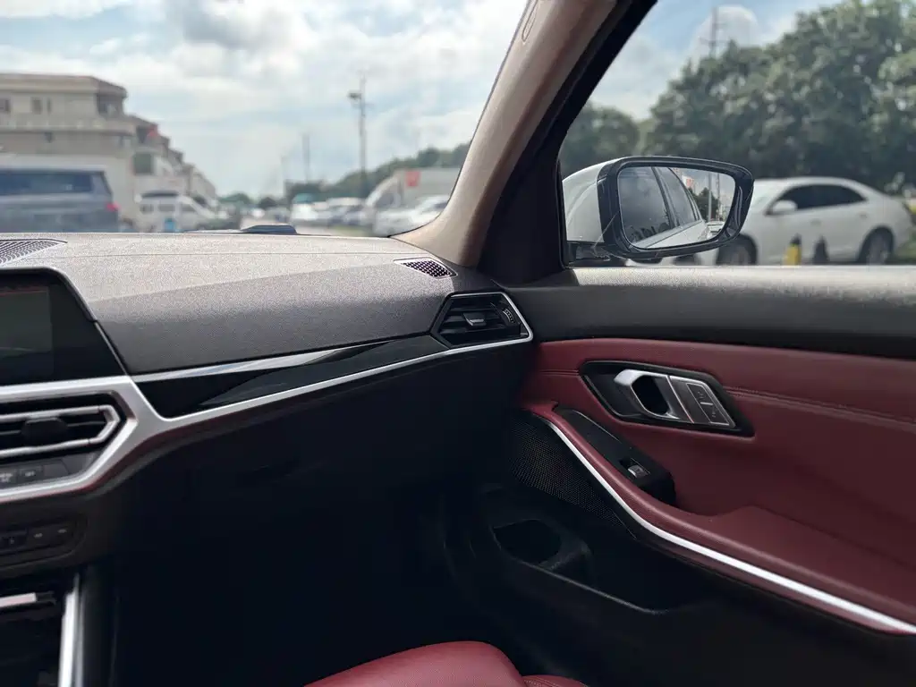 BMW 3 Series — миниатюра 12
