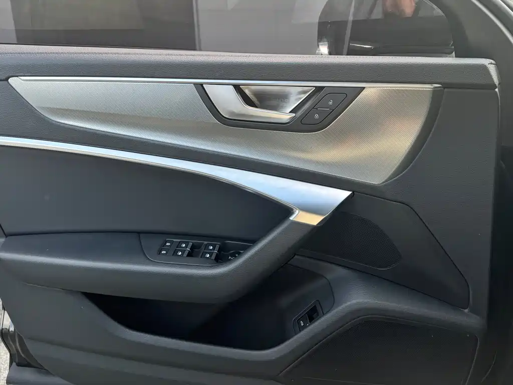 Audi A6L 2019 40 TFSI Luxury