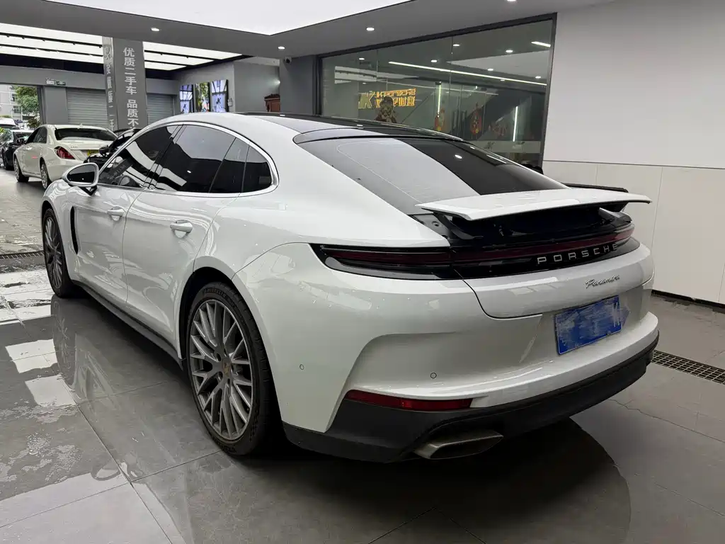 Porsche Panamera — миниатюра 12