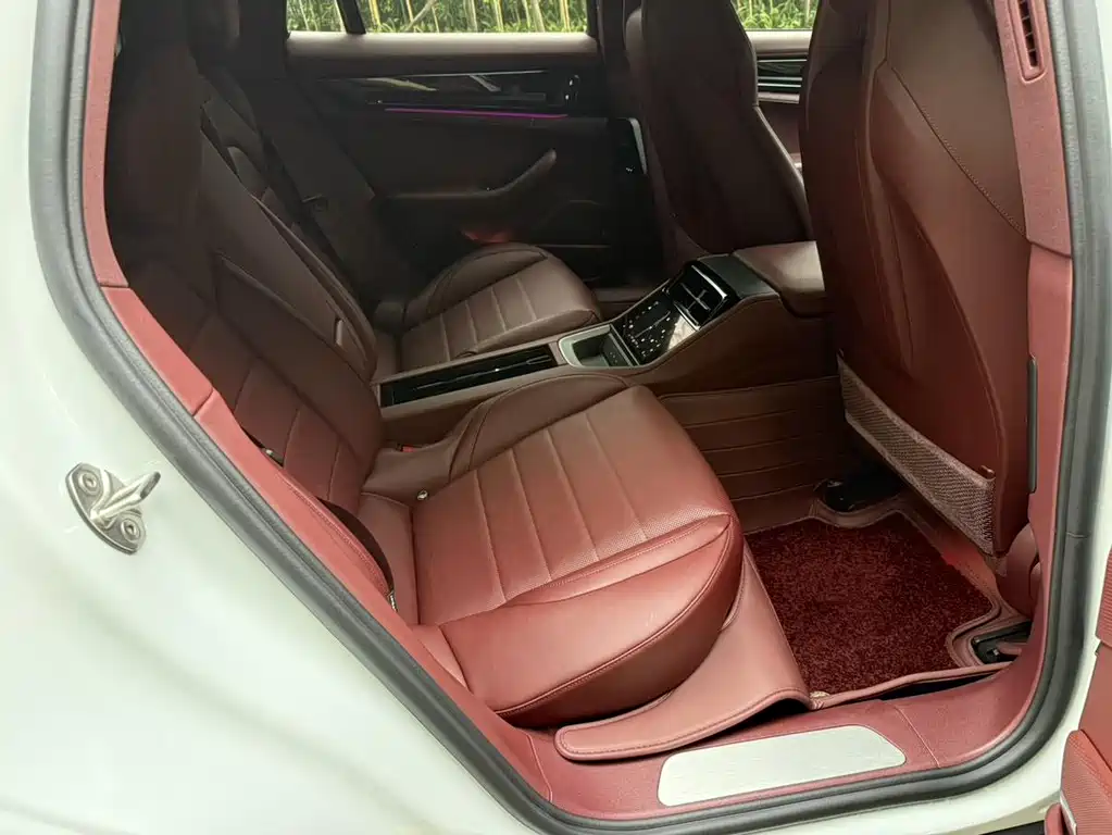 Porsche Panamera — миниатюра 12