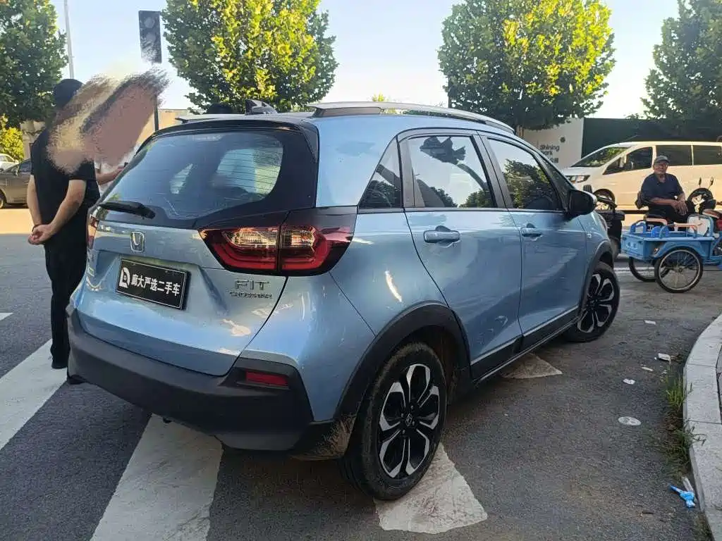 Honda Fit — миниатюра 6