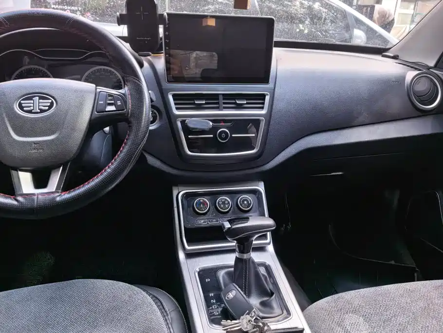 Bestune X40 — миниатюра 13
