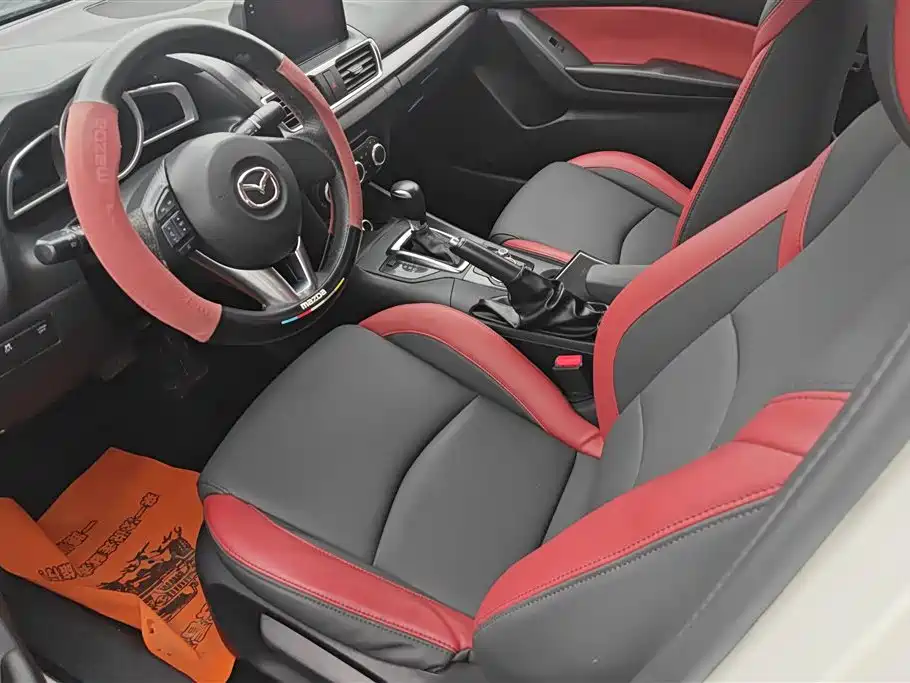 Mazda Mazda3 3 2016 1.5L AT Comfort