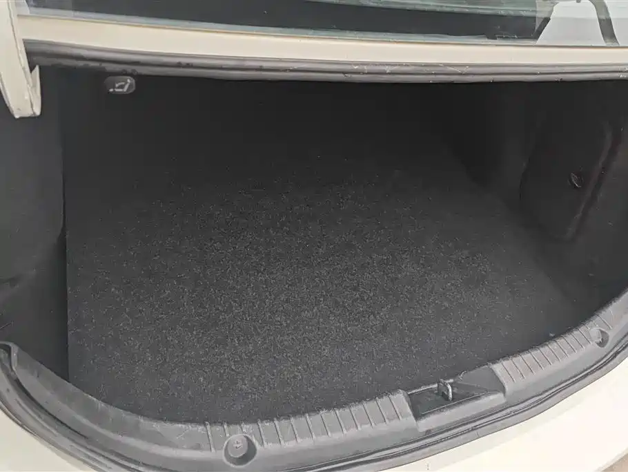 Mazda Mazda3 3 2016 1.5L AT Comfort