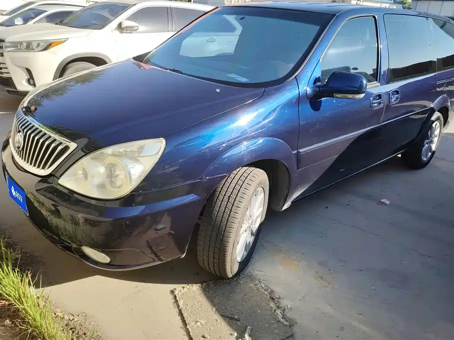 Buick GL8 2017