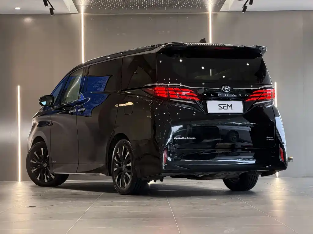 Toyota Alphard 2024 2.5L Luxury