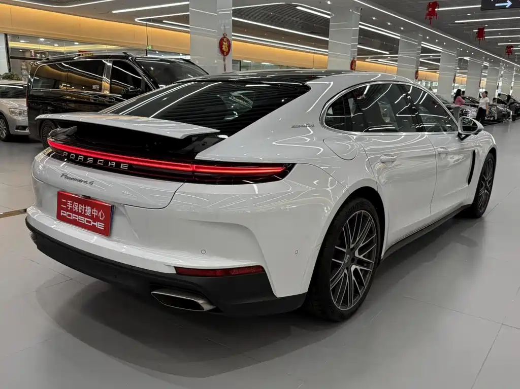 Porsche Panamera — миниатюра 6