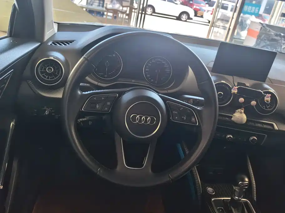 Audi Q2L — миниатюра 15