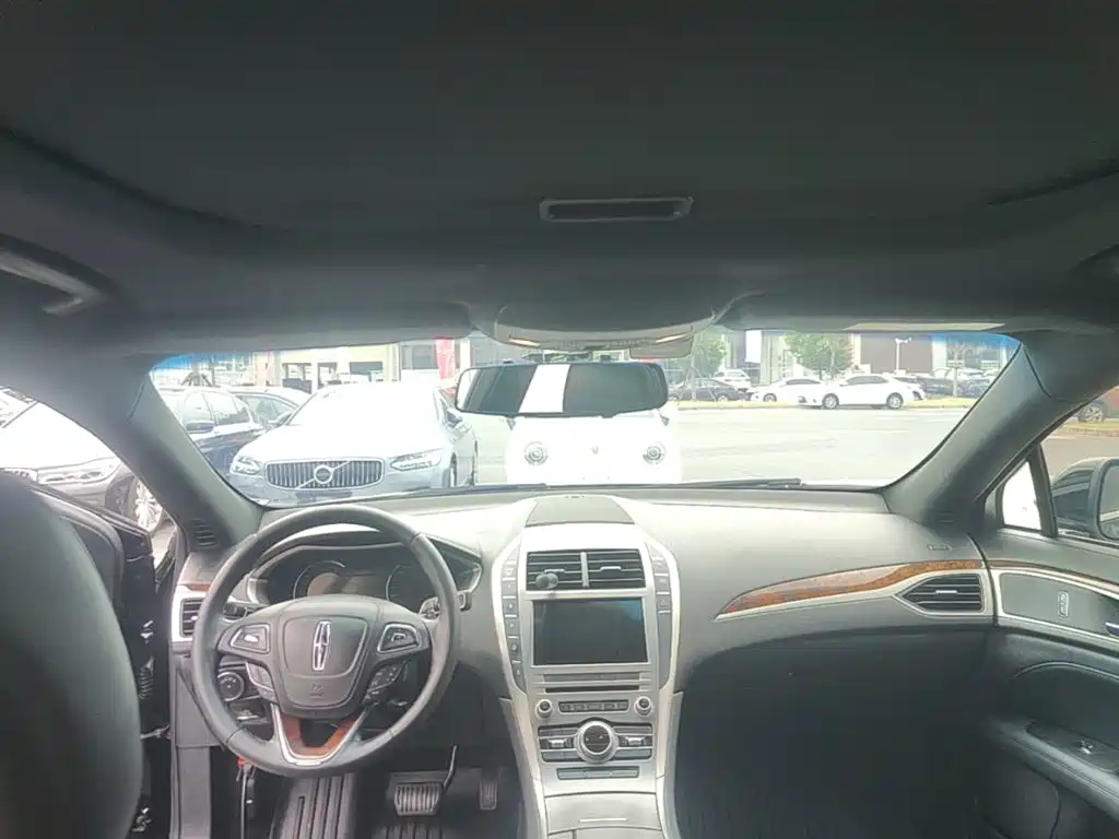 Lincoln MKZ — миниатюра 18