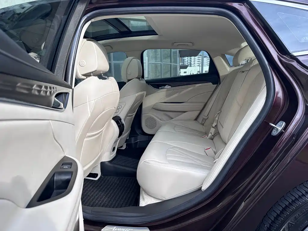 Buick LaCrosse — миниатюра 6