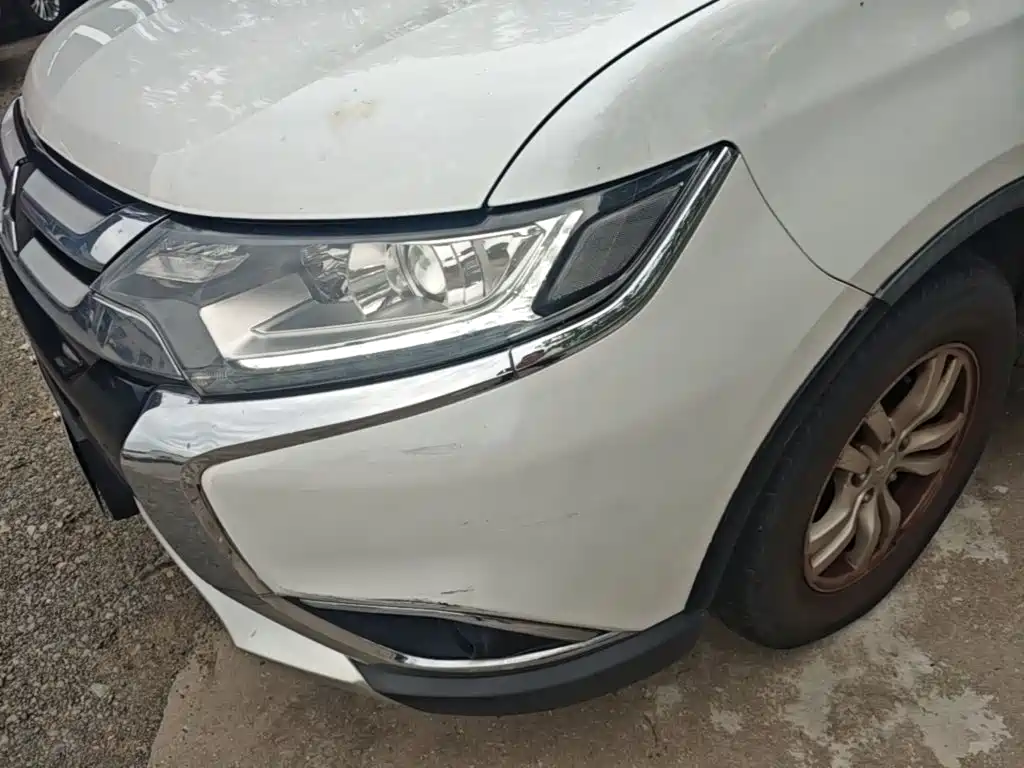 Mitsubishi Outlander — миниатюра 24
