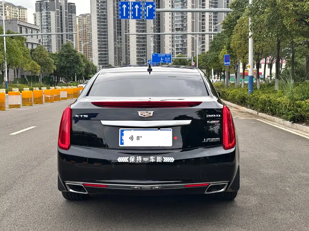 Cadillac XTS — миниатюра 6