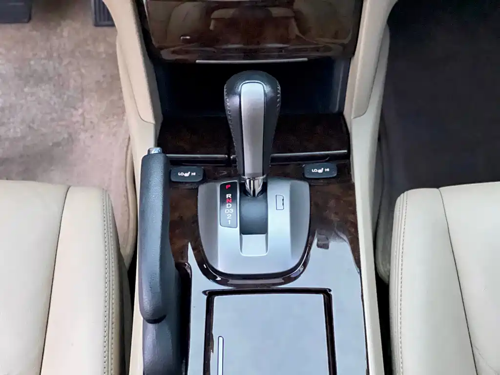 Honda Accord — миниатюра 9
