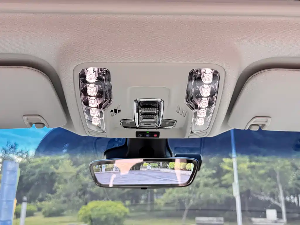 BUICK GL8 NEW ENERGY