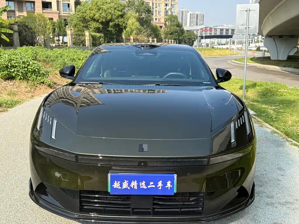 Lynk & Co 10 — миниатюра 2