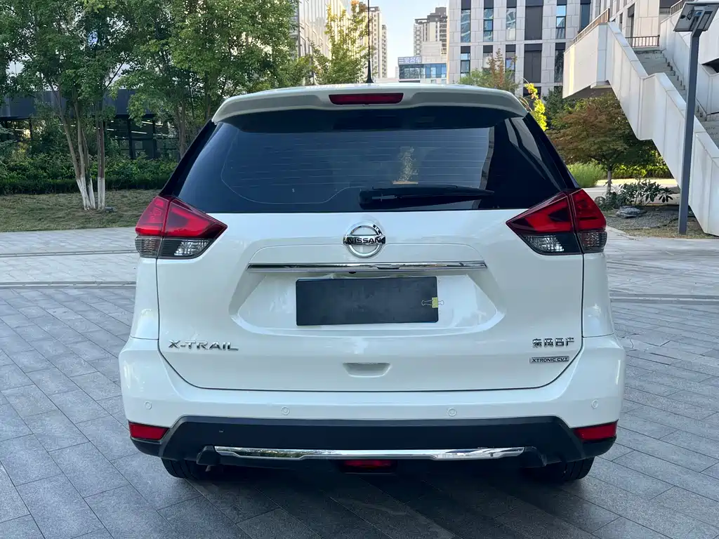 Nissan X-Trail — миниатюра 5