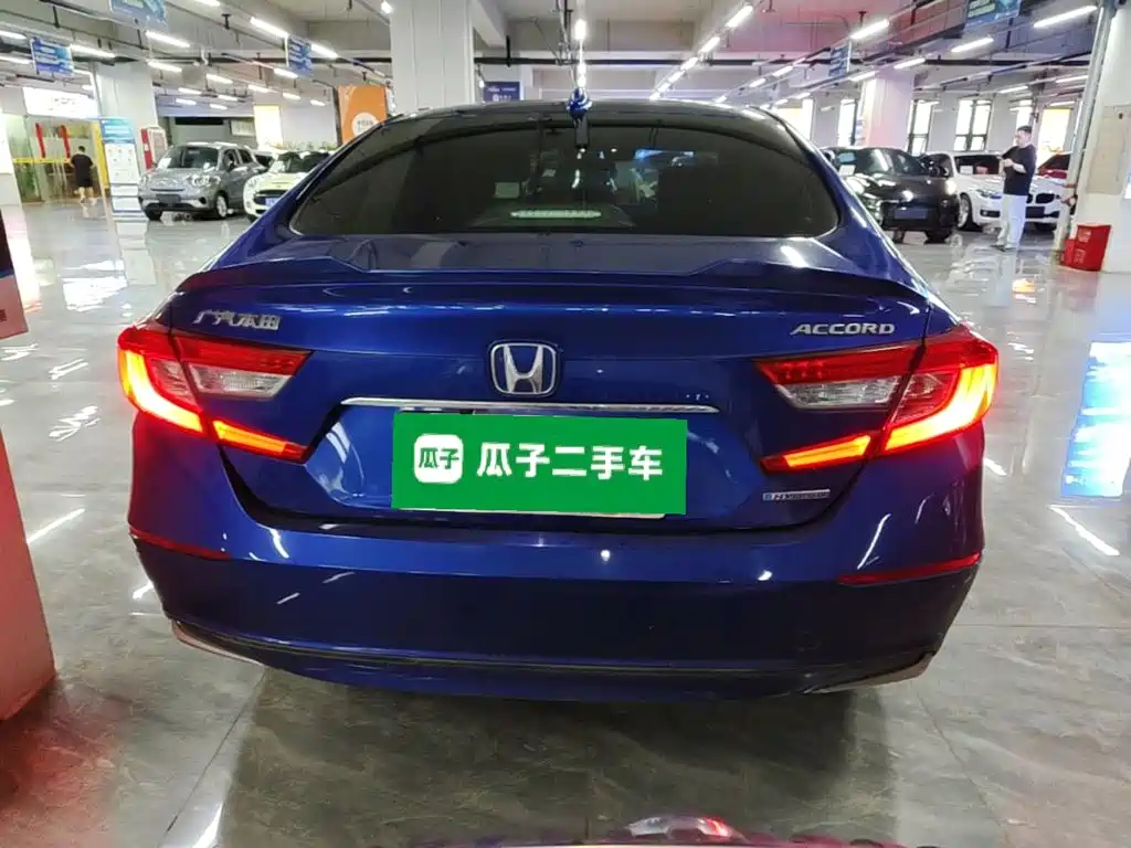 Honda Accord — миниатюра 6