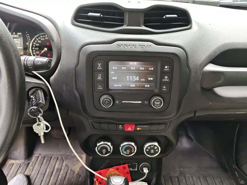 Jeep Renegade — миниатюра 14