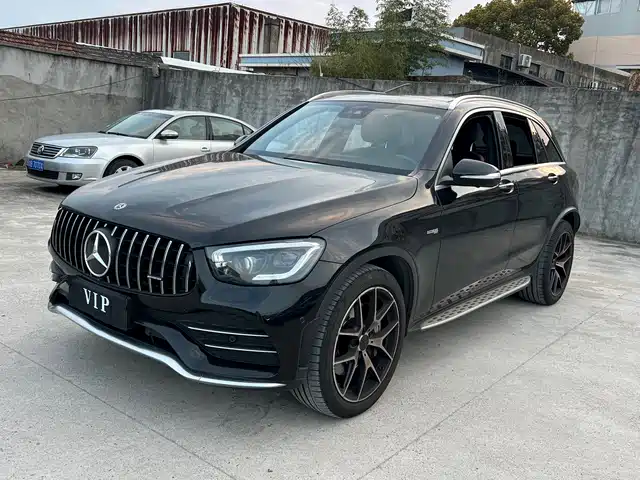 MERCEDES-BENZ GLC AMG