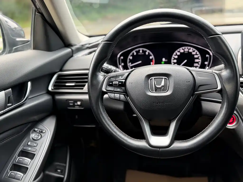 Honda Accord — миниатюра 13