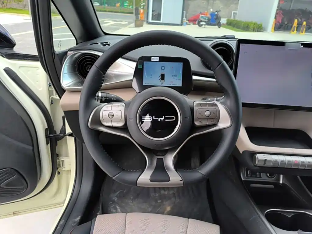 BYD Dolphin — миниатюра 11