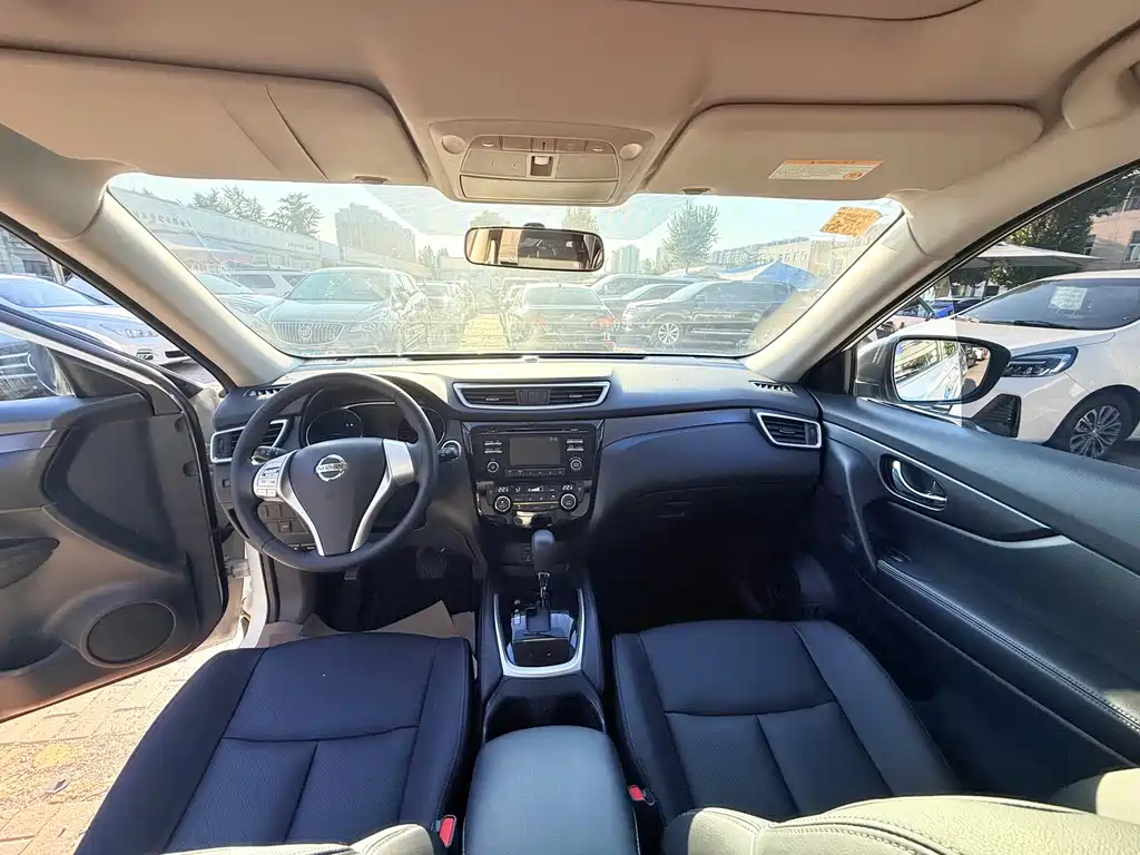 Nissan X-Trail — миниатюра 10
