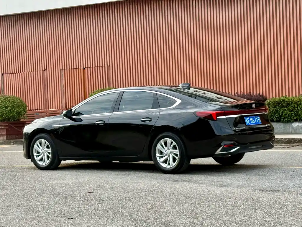 Buick LaCrosse — миниатюра 5