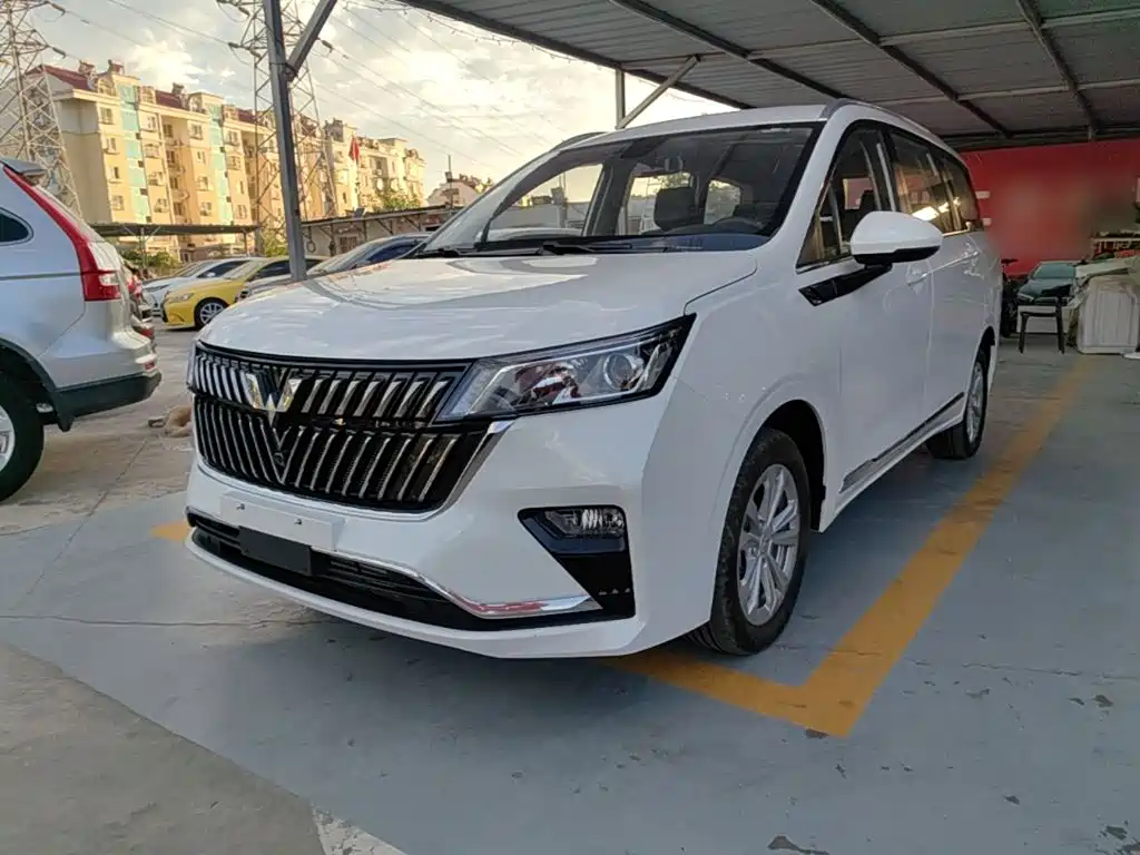 Wuling Jiachen — миниатюра 2