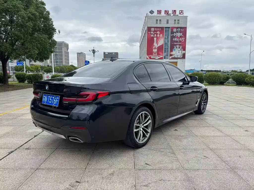 BMW 5 Series 5 2022 525Li M Sport