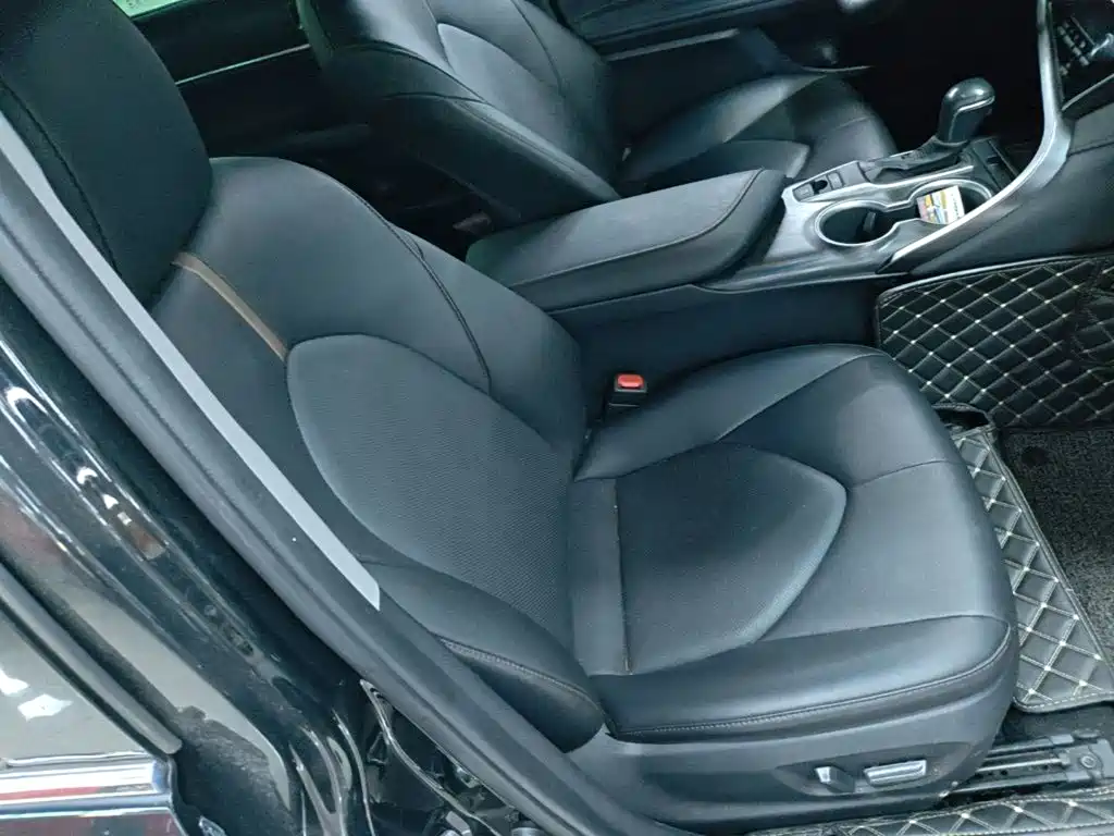 Toyota Camry — миниатюра 25