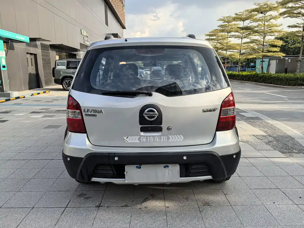 Nissan Livina — миниатюра 5