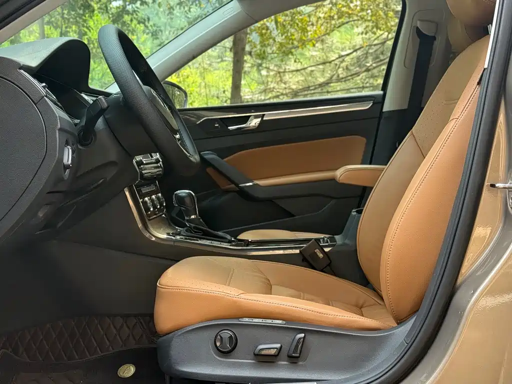 Volkswagen Passat 2016 330TSI DSG