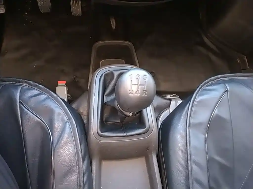 Wuling Rongguang S — миниатюра 14
