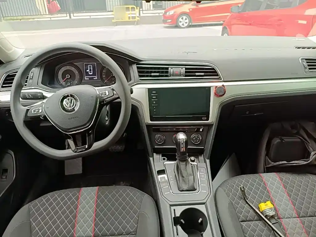 Volkswagen Lamando — миниатюра 10