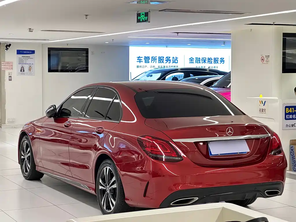 Mercedes-Benz C-Class — миниатюра 7