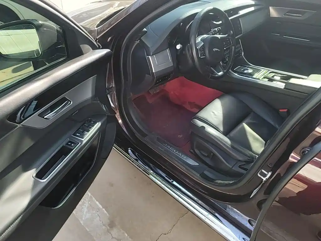 Jaguar XFL — миниатюра 16