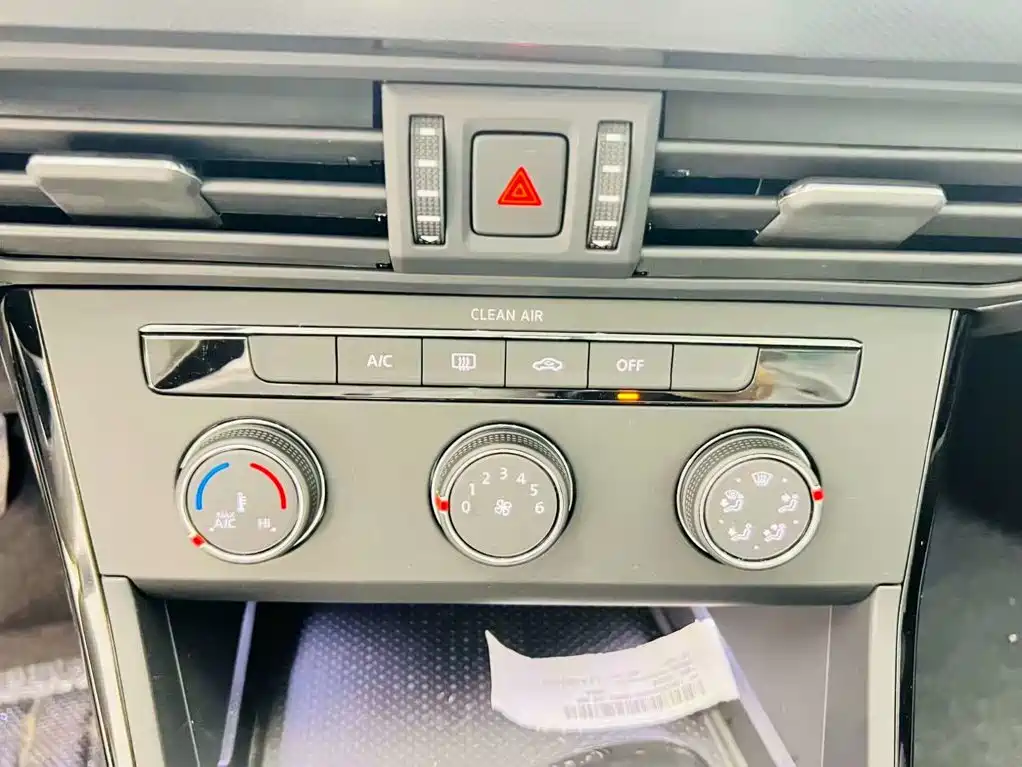 Volkswagen Passat — миниатюра 14