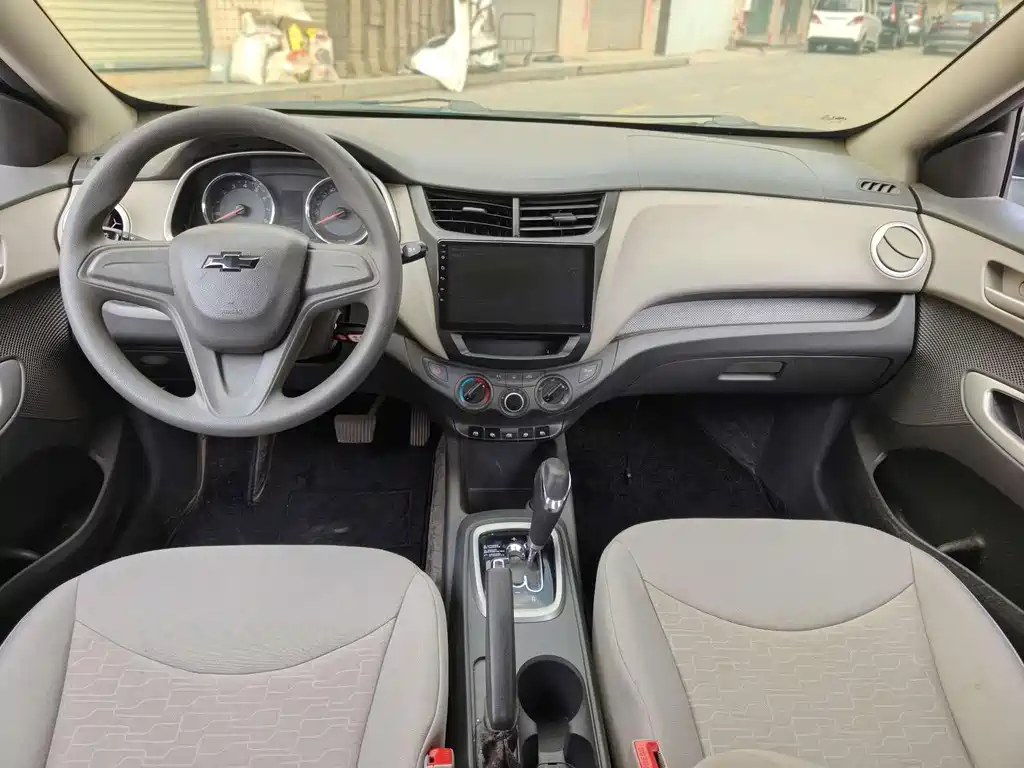 Chevrolet Sail — миниатюра 9