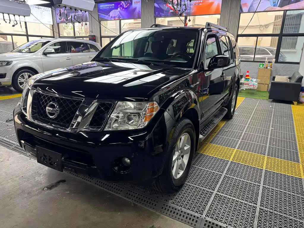 Nissan  2015