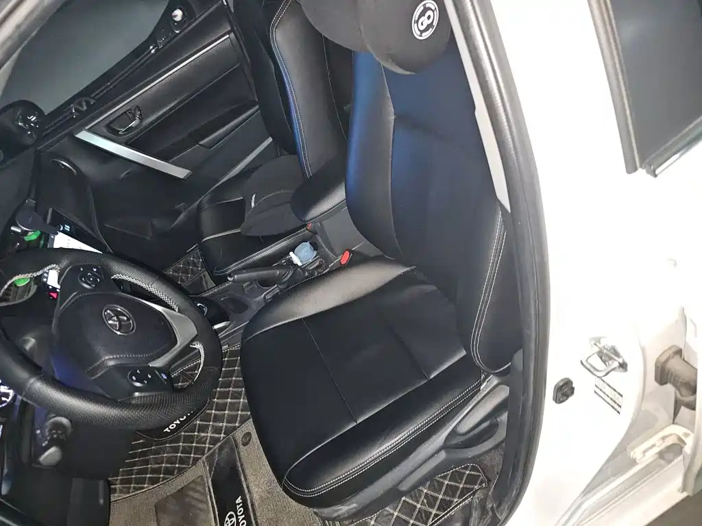 Toyota Corolla Hybrid — миниатюра 11