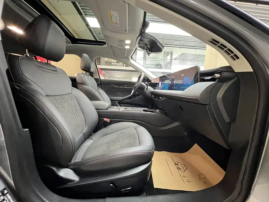 Ford Mondeo — миниатюра 9
