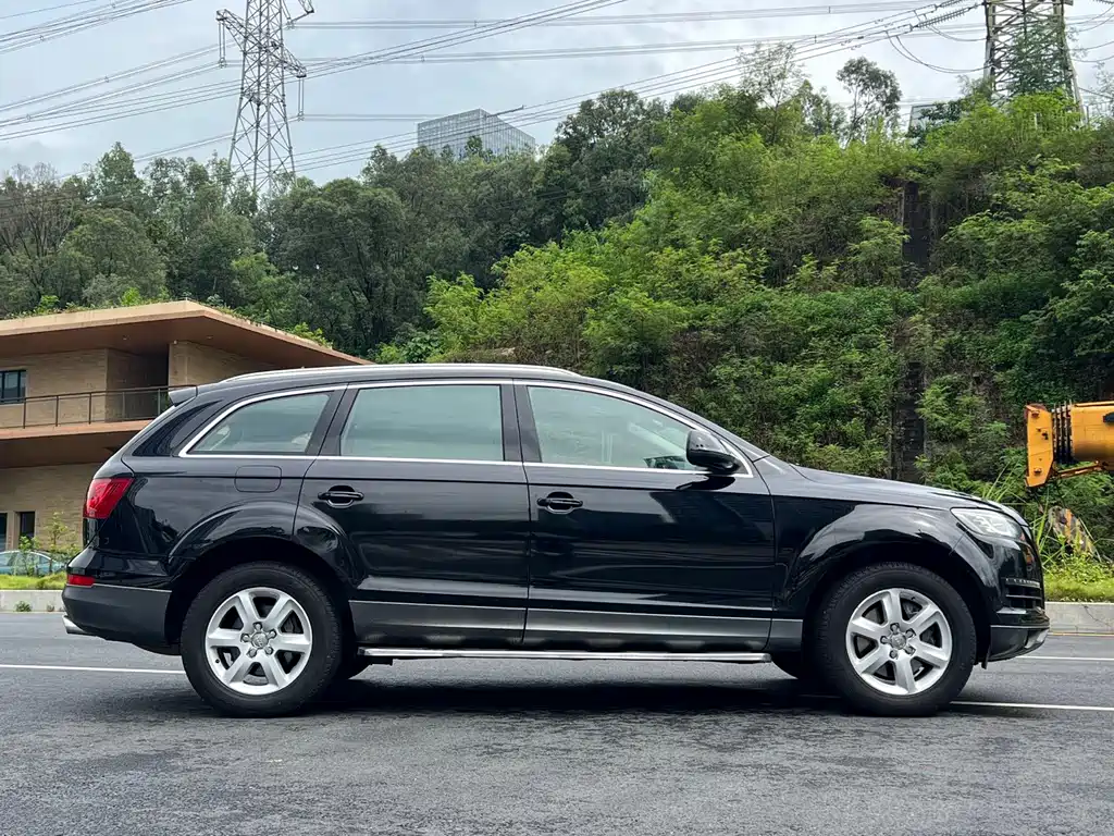 Audi Q7 — миниатюра 4