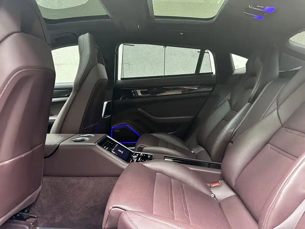 Porsche Panamera — миниатюра 9