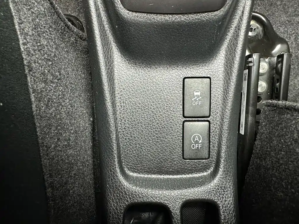 Toyota Yaris L — миниатюра 12