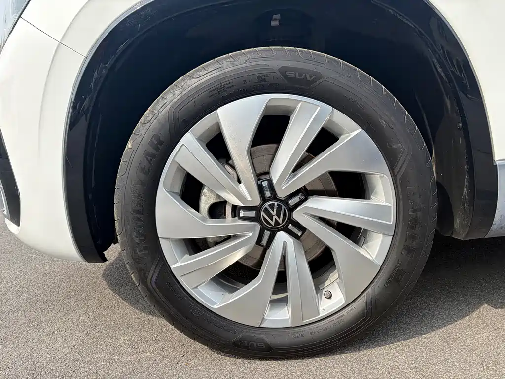 Volkswagen TayronX X 2020 330TSI Luxury Smart Connect